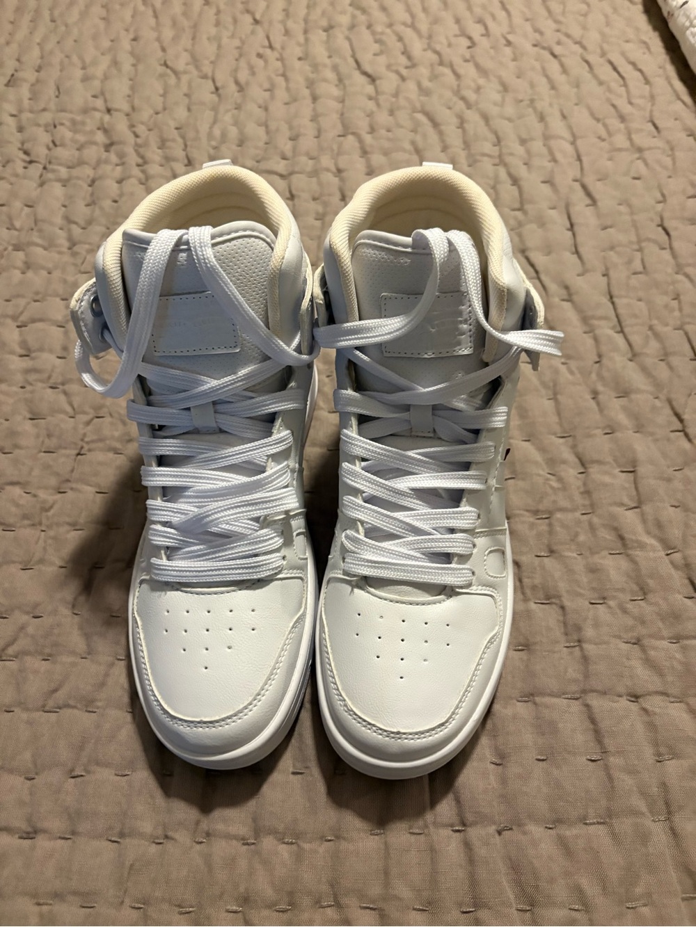 Levi’s Classic High-Top White Sneakers, size 8